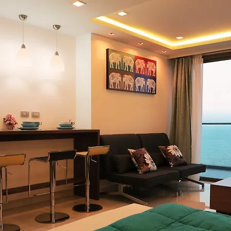 Apartment Wong Amat Tower By Khun Tid Pattaya