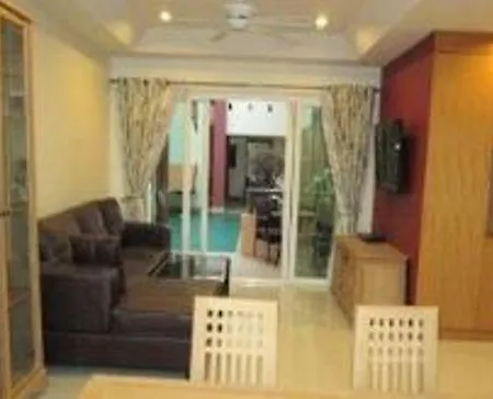Rm Wiwat Apartment Pattaya
