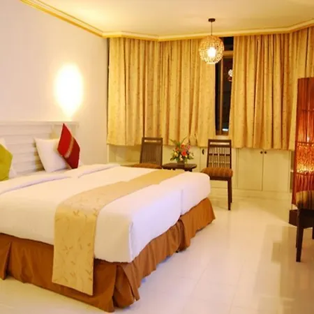 Centre Hotel