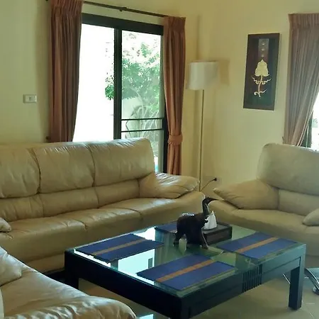 Villa Baan Chainam *