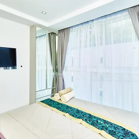 Serenity By Fantasea Beach Apartment Pattaya