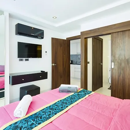 Serenity By Fantasea Beach Apartment *