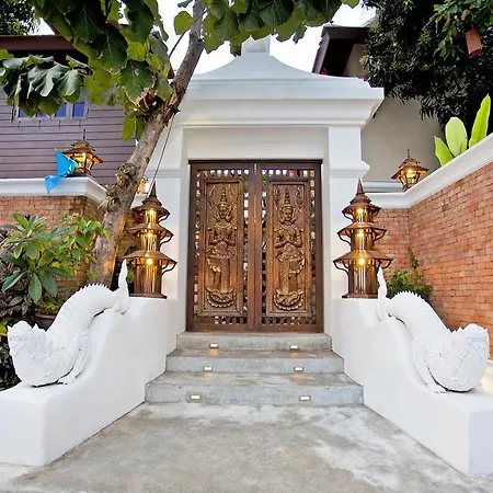 Villa Jomtien Lotus *