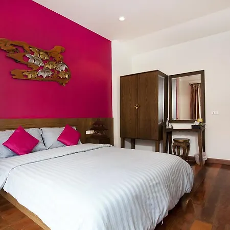 Jomtien Lotus Villa *
