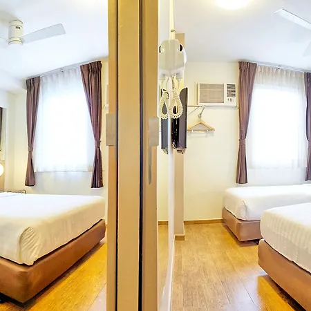 Easy Planet Hotel