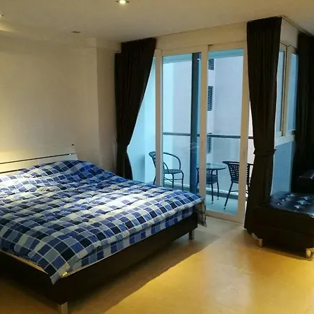 Apartment Avenue Apartment By Doke Pattaya