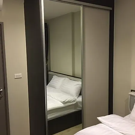 The Base Sea View Apartment Pattaya