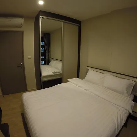 Apartment The Base Sea View Pattaya