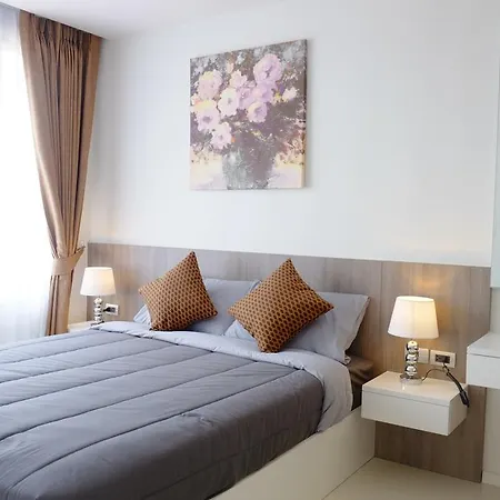 Apartment The Urban By Realty