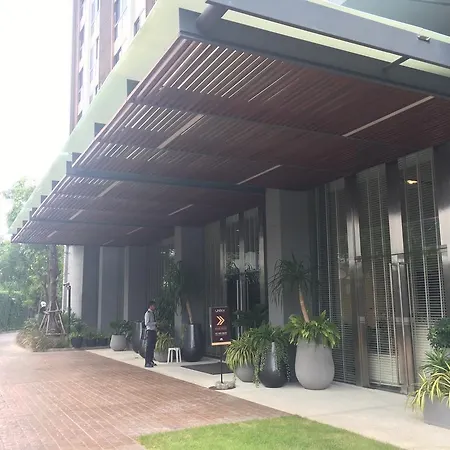 Unixx Aparthotel