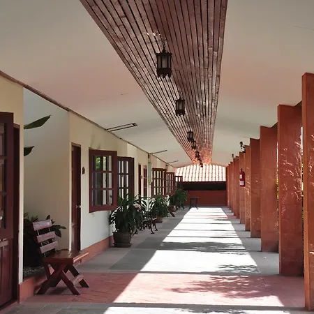 Sabai Resort 3*