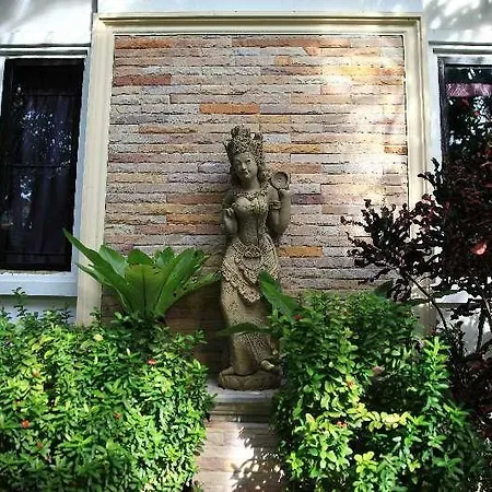 Villa Paradise Beach Garden *