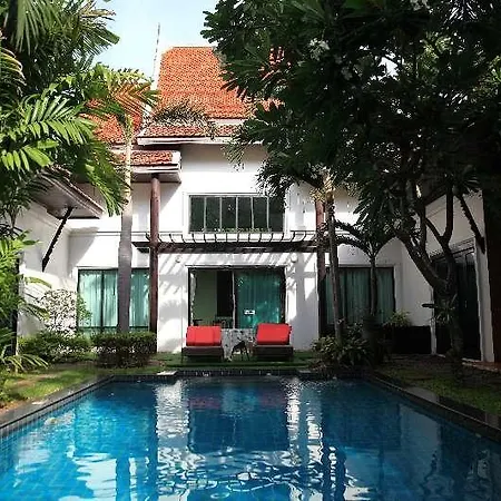 Paradise Beach Garden Villa Pattaya