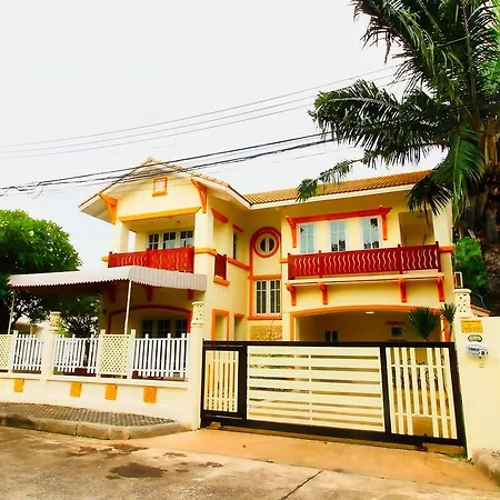 Villas Jomtien Villa *