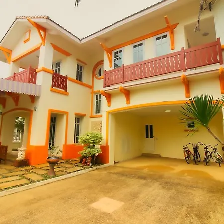 Villas Jomtien Villa *