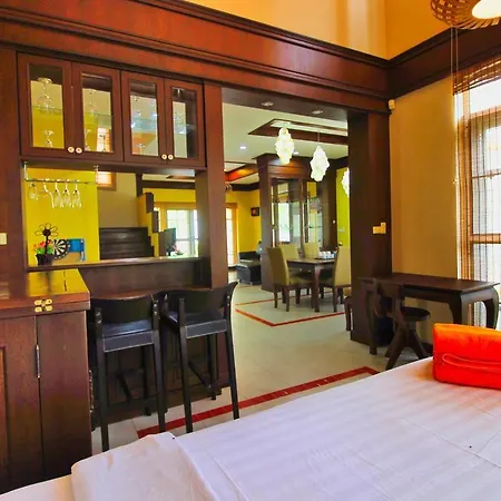 Villas Jomtien Villa *