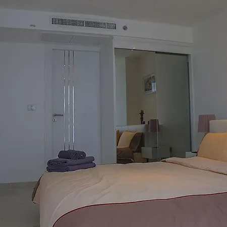 Condominium Centara *