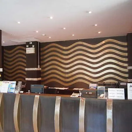 Crown Hotel