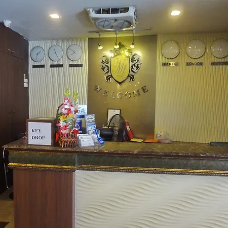 Maleez Hotel 3*