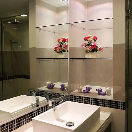Apartment Wong Amat Tower By Khun Tid *