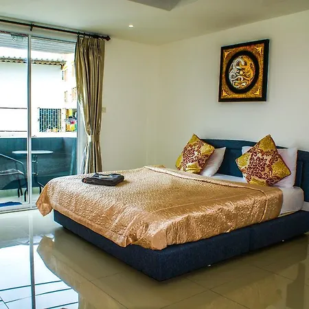 W-9 Pattaya
