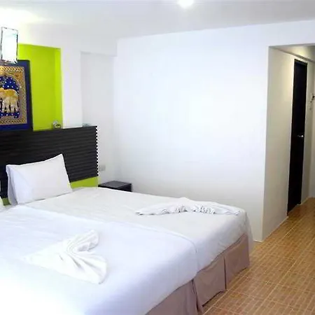 Baboona Beachfront Living Hotel 3*
