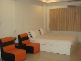 Anzac Wooden Guest House & Cafe Shop Apartment Pattaya