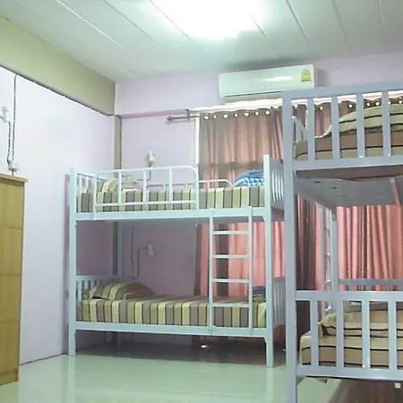 Hostel Backpacker'S Place Khopai Pattaya *