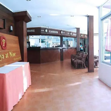 At Nine Hotel