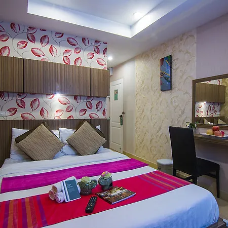 Oyo 146 Rivana Boutique By Sandara Hotel 3*
