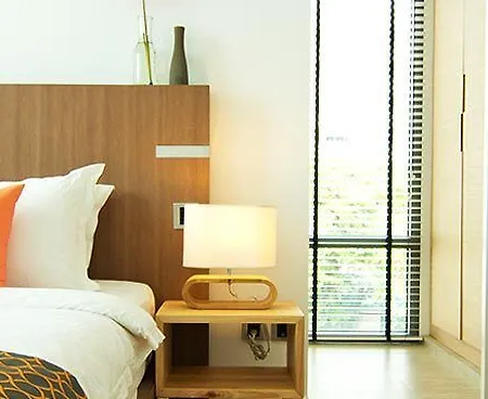Seven Zea Chic Hotel