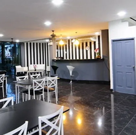 Chaplin Hotel