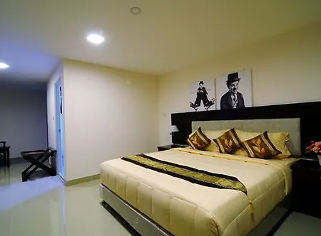 Chaplin Hotel 3*