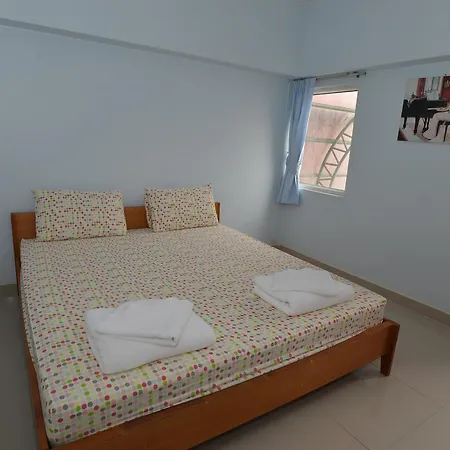 Cozy Loft Hostel *