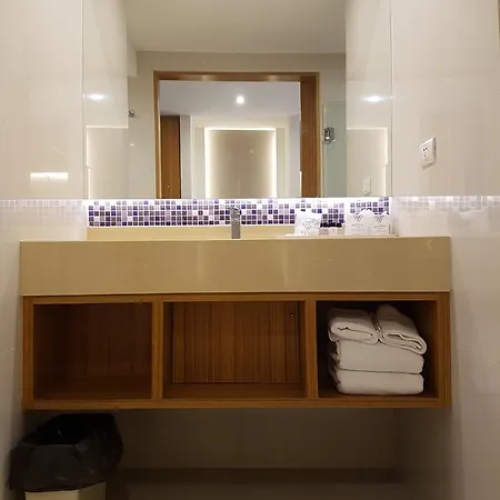 The Whisper Hotel 3*