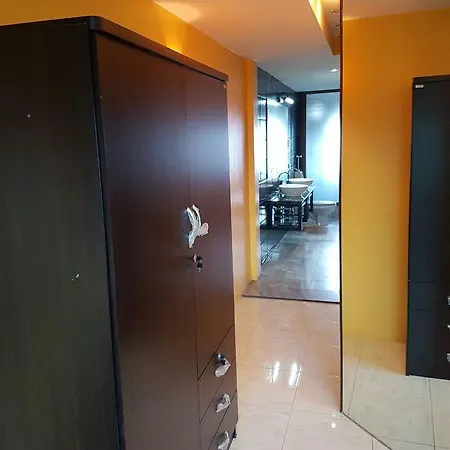Hut In Pattaya