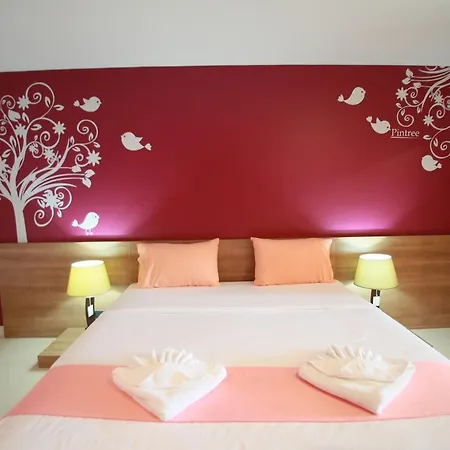 Pintree Apartment *