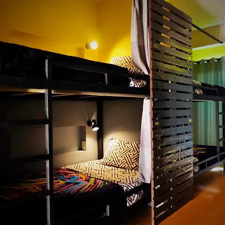 Hostel Qinglian Youth *