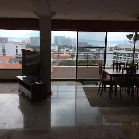 Ritz Estate 3*