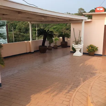 Ritz Estate Aparthotel 3*