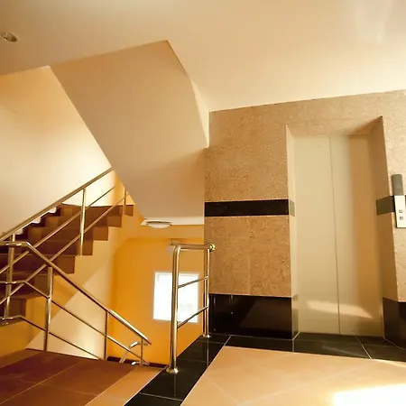 Iris Hotel