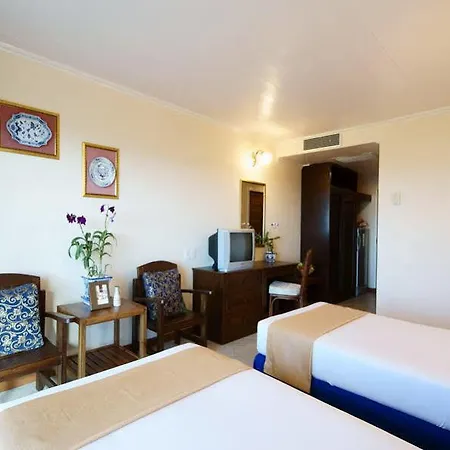 Cross Pratamnak Hotel 5*