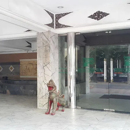 Centre Hotel 3*