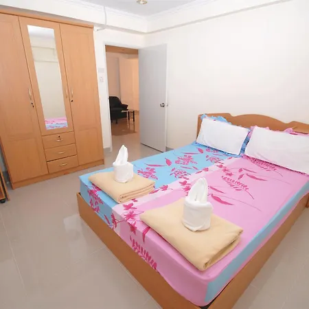 Cozy Loft Hostel Pattaya