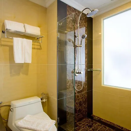 Hotel Lk Premier 3*