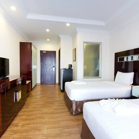 Hotel Lk Premier 3*