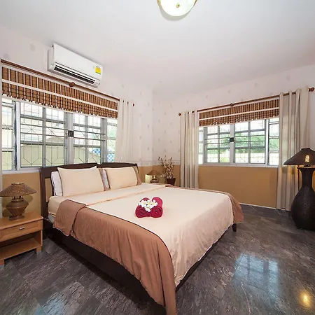 Baan Chokdee - 5 Bed - Private Pool Pattaya