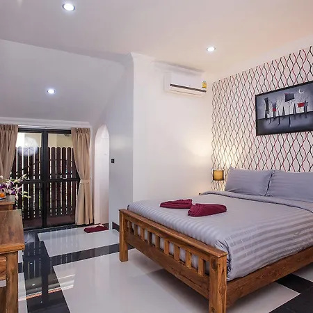 Villa Baan Chatmanee Pattaya