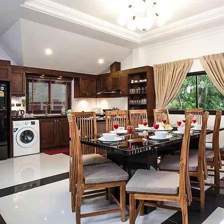 Baan Chatmanee Villa *