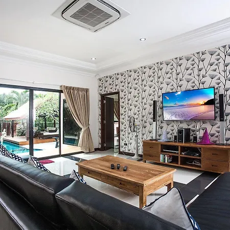 Baan Chatmanee * Pattaya